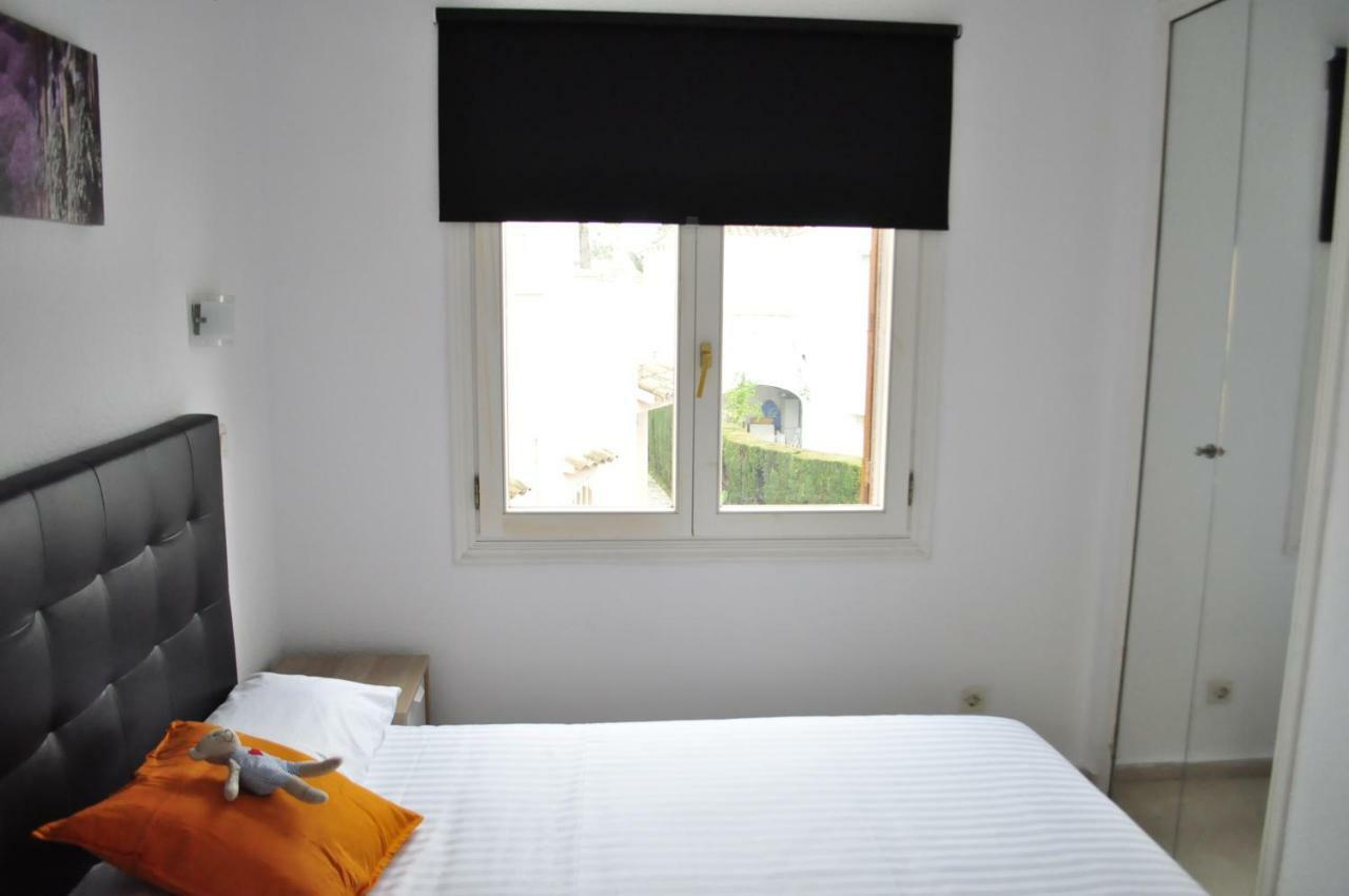 Family Club Sevilla I Apartment Oliva